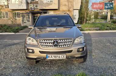 Mercedes-Benz M-Class 2008