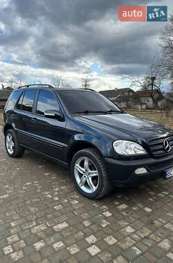 Внедорожник / Кроссовер Mercedes-Benz M-Class 2005 в 