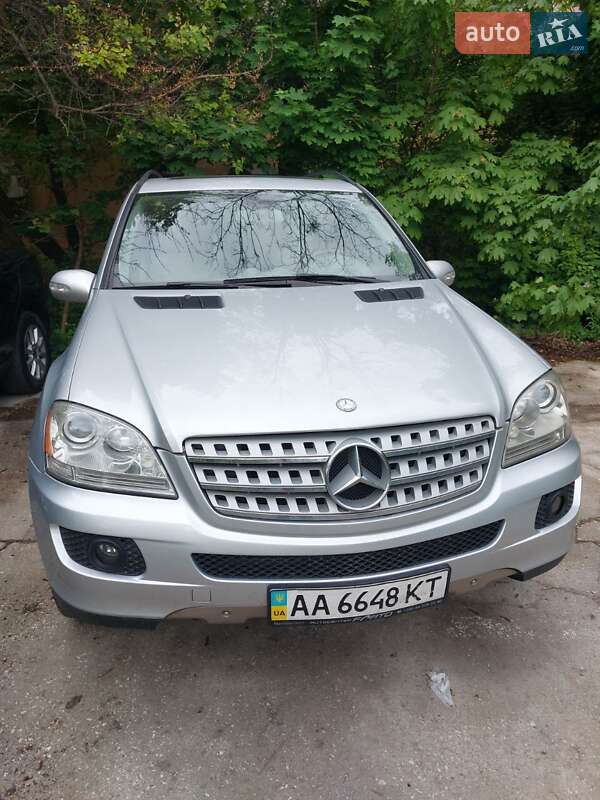 Позашляховик / Кросовер Mercedes-Benz M-Class 2007 в Києві