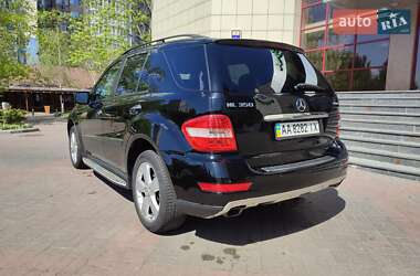 Позашляховик / Кросовер Mercedes-Benz M-Class 2009 в 