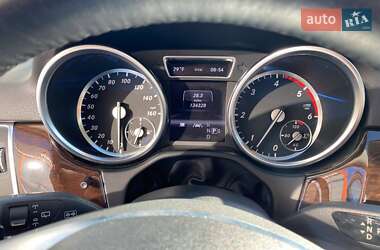 Внедорожник / Кроссовер Mercedes-Benz M-Class 2013 в 