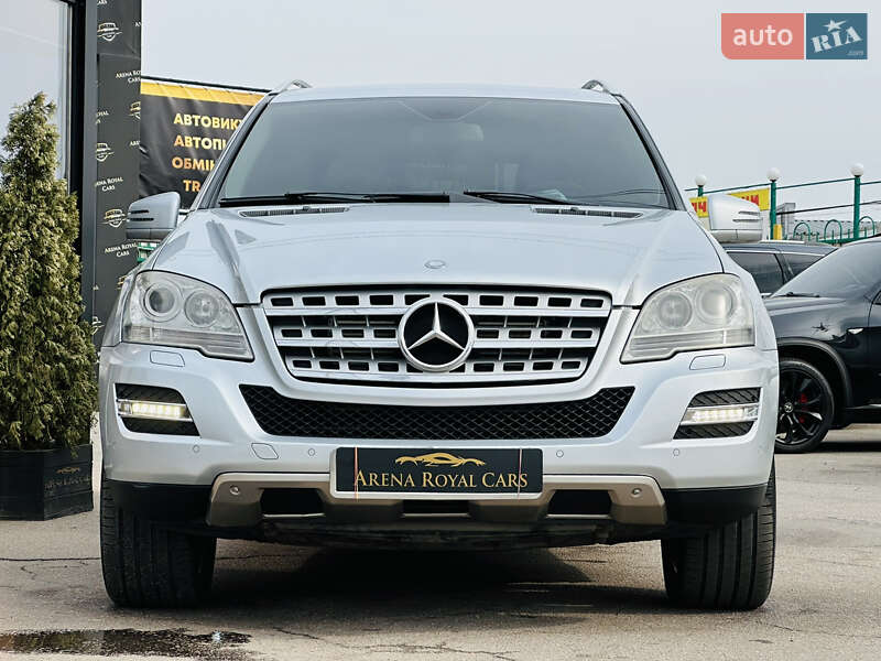 Внедорожник / Кроссовер Mercedes-Benz M-Class 2011 в Харькове