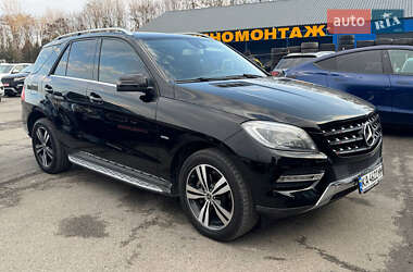 Mercedes-Benz M-Class 2011