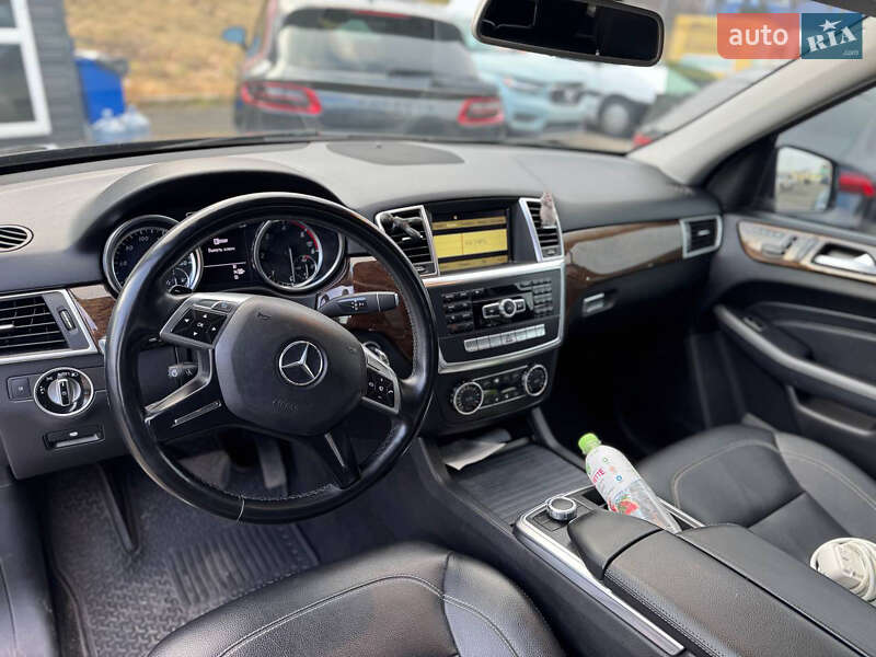 Позашляховик / Кросовер Mercedes-Benz M-Class 2011 в Львові