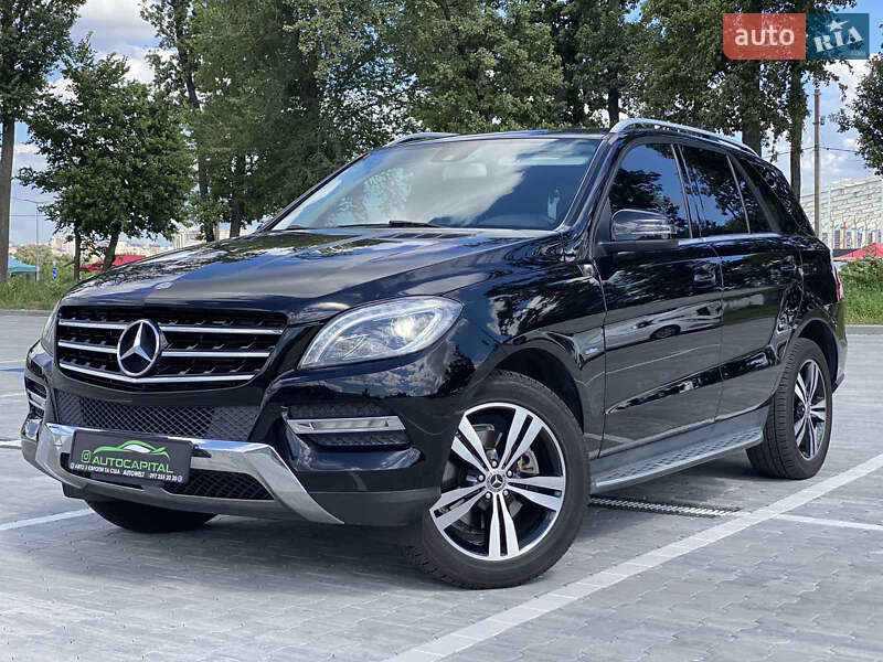 Позашляховик / Кросовер Mercedes-Benz M-Class 2011 в Львові