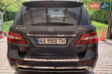 Внедорожник / Кроссовер Mercedes-Benz M-Class 2014 в 
