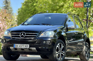 Позашляховик / Кросовер Mercedes-Benz M-Class 2007 в 