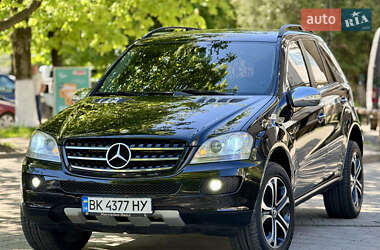 Позашляховик / Кросовер Mercedes-Benz M-Class 2007 в 
