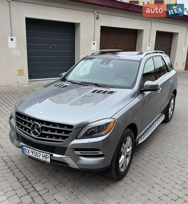 Внедорожник / Кроссовер Mercedes-Benz M-Class 2013 в 