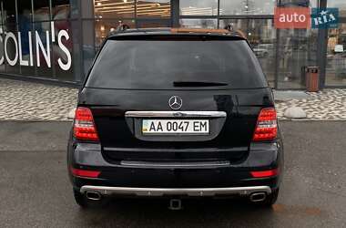 Внедорожник / Кроссовер Mercedes-Benz M-Class 2009 в 