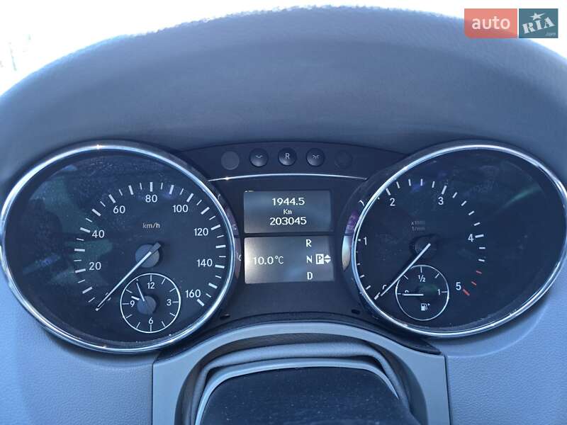 Позашляховик / Кросовер Mercedes-Benz M-Class 2010 в Обухові