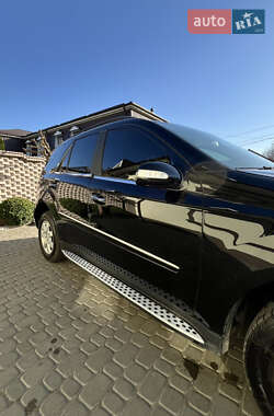 Позашляховик / Кросовер Mercedes-Benz M-Class 2007 в 