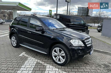 Внедорожник / Кроссовер Mercedes-Benz M-Class 2006 в Черновцах
