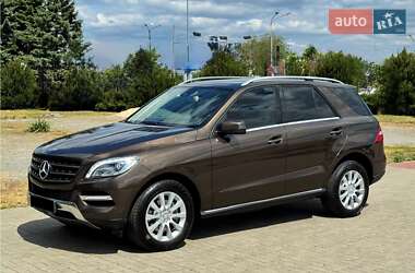 Внедорожник / Кроссовер Mercedes-Benz M-Class 2015 в Днепре