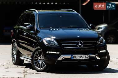 Mercedes-Benz M-Class 2012 Mercedes-Benz M-Class 2012