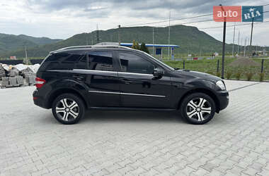 Внедорожник / Кроссовер Mercedes-Benz M-Class 2010 в 