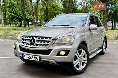 Mercedes-Benz M-Class 2009 Mercedes-Benz M-Class 2009