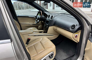 Позашляховик / Кросовер Mercedes-Benz M-Class 2009 в 