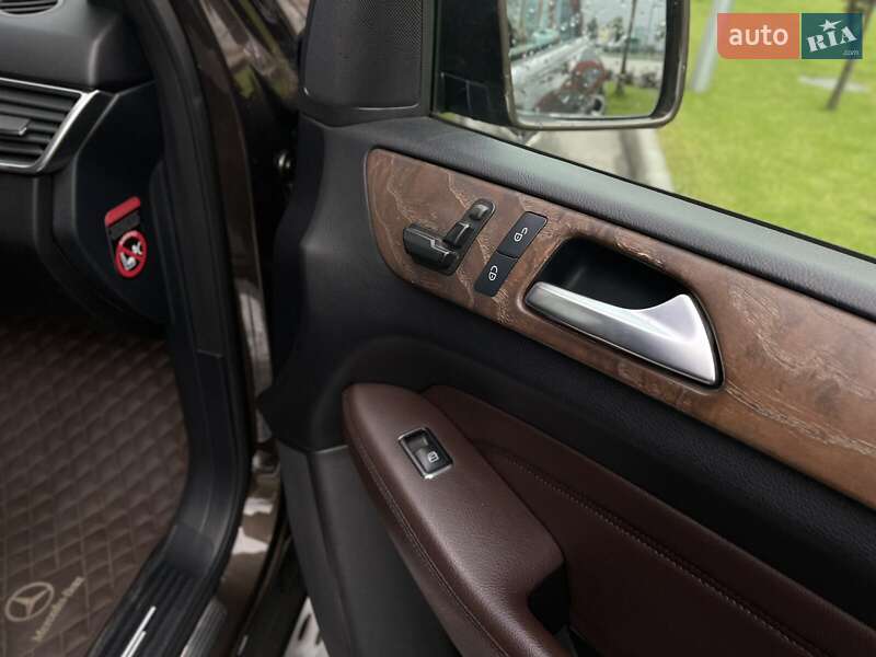 Внедорожник / Кроссовер Mercedes-Benz M-Class 2012 в Днепре