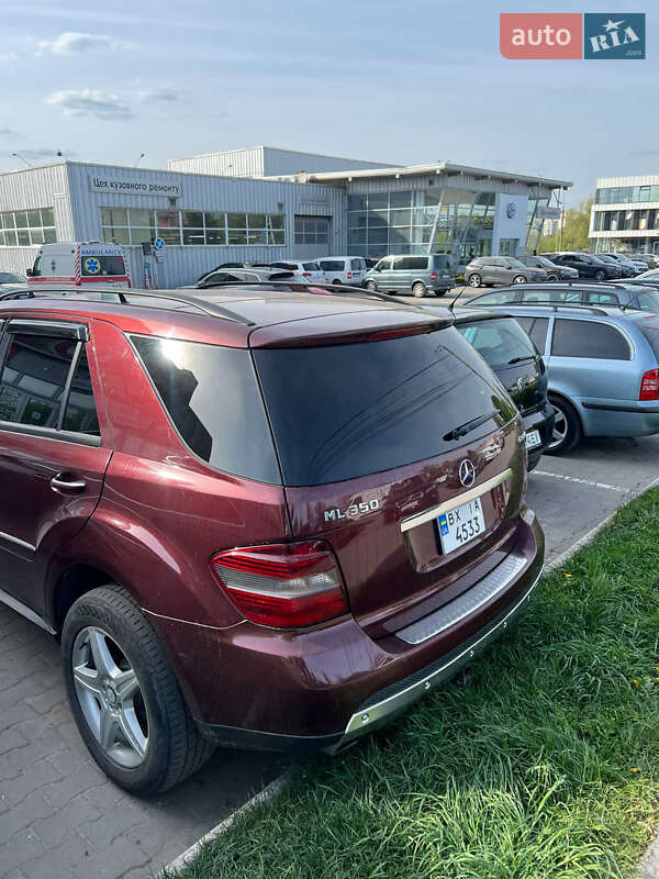 Внедорожник / Кроссовер Mercedes-Benz M-Class 2007 в Хмельницком