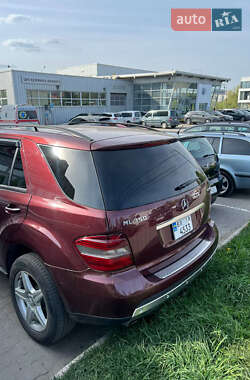 Внедорожник / Кроссовер Mercedes-Benz M-Class 2007 в 