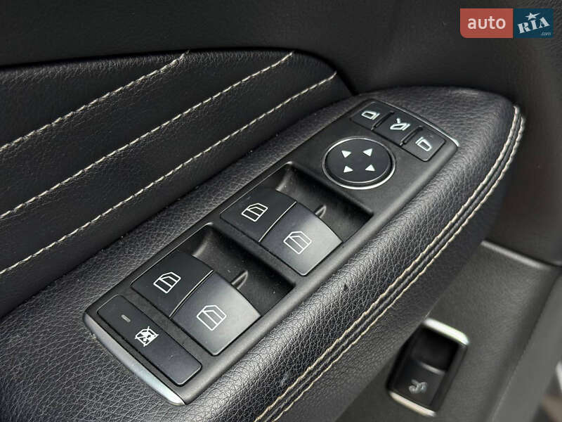 Внедорожник / Кроссовер Mercedes-Benz M-Class 2014 в Калуше