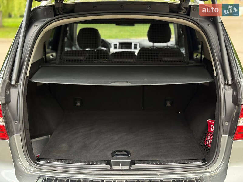 Внедорожник / Кроссовер Mercedes-Benz M-Class 2014 в Калуше