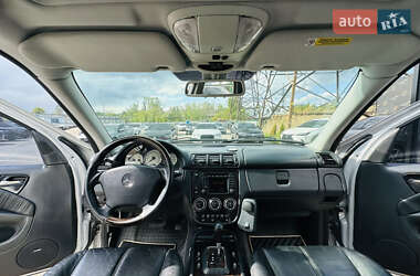 Внедорожник / Кроссовер Mercedes-Benz M-Class 2004 в 