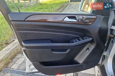 Позашляховик / Кросовер Mercedes-Benz M-Class 2011 в 