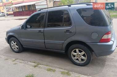 Внедорожник / Кроссовер Mercedes-Benz M-Class 2004 в 