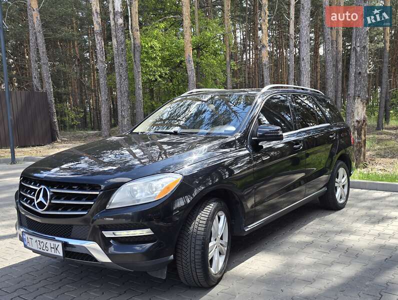 Позашляховик / Кросовер Mercedes-Benz M-Class 2014 в 