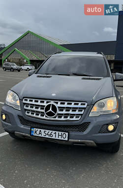 Внедорожник / Кроссовер Mercedes-Benz M-Class 2010 в Киеве