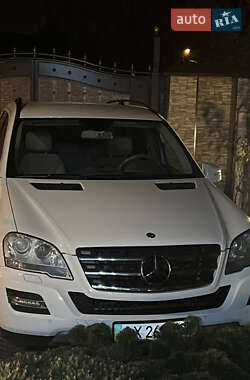 Внедорожник / Кроссовер Mercedes-Benz M-Class 2010 в 