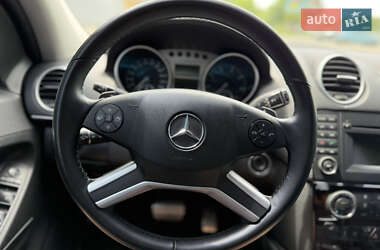 Внедорожник / Кроссовер Mercedes-Benz M-Class 2010 в 