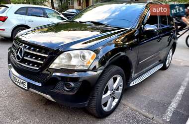 Позашляховик / Кросовер Mercedes-Benz M-Class 2009 в Харкові