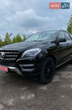 Внедорожник / Кроссовер Mercedes-Benz M-Class 2012 в 