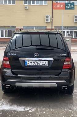 Внедорожник / Кроссовер Mercedes-Benz M-Class 2005 в 