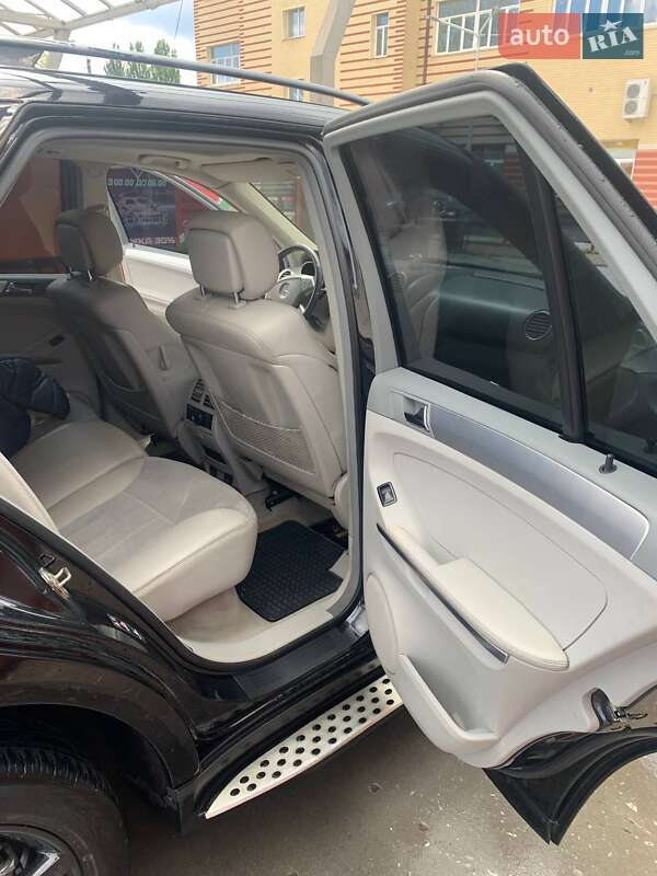 Внедорожник / Кроссовер Mercedes-Benz M-Class 2005 в Житомире фото 30 Внедорожник / Кроссовер Mercedes-Benz M-Class 2005 в Житомире