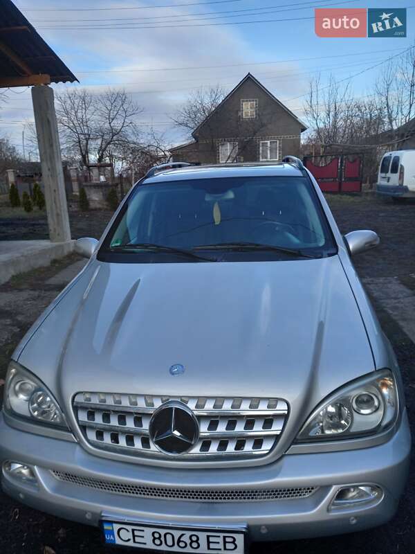 Внедорожник / Кроссовер Mercedes-Benz M-Class 2004 в 