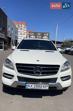 Позашляховик / Кросовер Mercedes-Benz M-Class 2011 в 