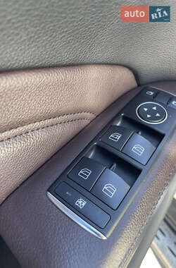 Позашляховик / Кросовер Mercedes-Benz M-Class 2011 в 