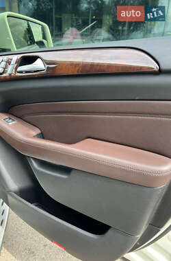 Внедорожник / Кроссовер Mercedes-Benz M-Class 2012 в 