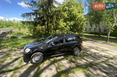 Внедорожник / Кроссовер Mercedes-Benz M-Class 2006 в 