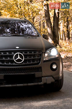 Внедорожник / Кроссовер Mercedes-Benz M-Class 2008 в 