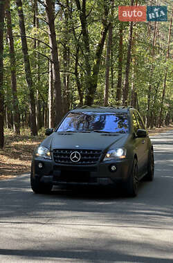 Внедорожник / Кроссовер Mercedes-Benz M-Class 2008 в 