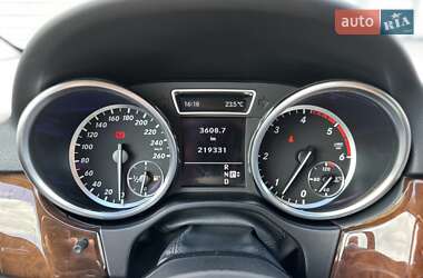 Внедорожник / Кроссовер Mercedes-Benz M-Class 2012 в 