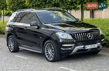 Mercedes-Benz M-Class 2011 Mercedes-Benz M-Class 2011