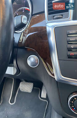 Внедорожник / Кроссовер Mercedes-Benz M-Class 2014 в 