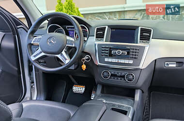 Позашляховик / Кросовер Mercedes-Benz M-Class 2013 в 