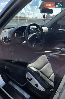 Внедорожник / Кроссовер Mercedes-Benz M-Class 2010 в 